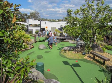 victoria park mini golf brisbane.